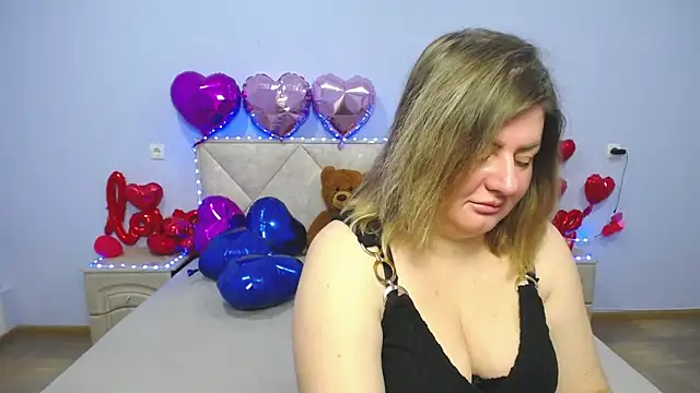 Snapshot of ZannaDreil chatting on 03-04-25, 07:01 ZannaDreil online show from 03-04-25, 07:01