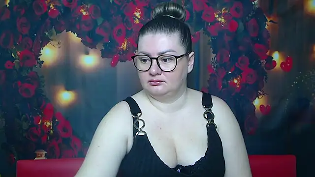 Snapshot of ZannaDreil chatting on 03-07-25, 08:11 ZannaDreil online show from 03-07-25, 08:11