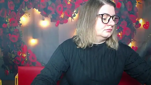 Snapshot of ZannaDreil chatting on 03-08-25, 07:53 ZannaDreil online show from 03-08-25, 07:53