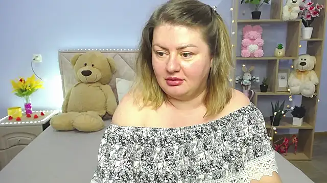 Snapshot of ZannaDreil chatting on 03-11-25, 10:20 ZannaDreil online show from 03-11-25, 10:20