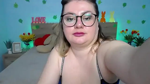 Snapshot of ZannaDreil chatting on 03-16-25, 04:09 ZannaDreil online show from 03-16-25, 04:09