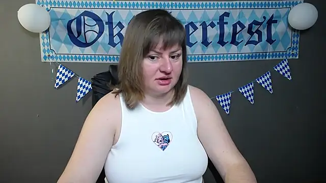 Snapshot of ZannaDreil chatting on 09-27-25, 06:13 ZannaDreil online show from 09-27-25, 06:13