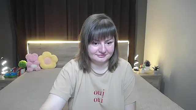 Snapshot of ZannaDreil chatting on 10-12-25, 06:29 ZannaDreil online show from 10-12-25, 06:29