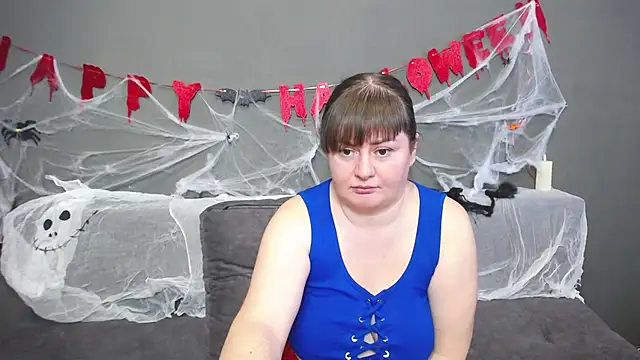 Snapshot of ZannaDreil chatting on 10-26-25, 06:19 ZannaDreil online show from 10-26-25, 06:19