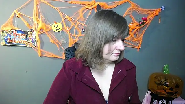 Snapshot of ZannaDreil chatting on 11-03-25, 07:04 ZannaDreil online show from 11-03-25, 07:04