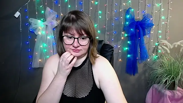 Snapshot of ZannaDreil chatting on 11-20-25, 07:02 ZannaDreil online show from 11-20-25, 07:02