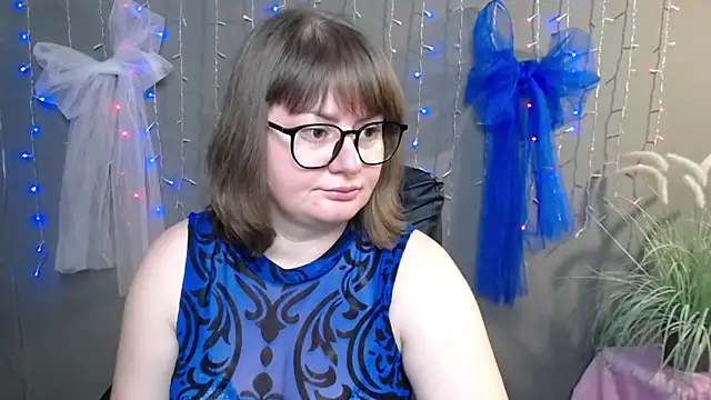 Snapshot of ZannaDreil chatting on 11-22-25, 07:02 ZannaDreil online show from 11-22-25, 07:02