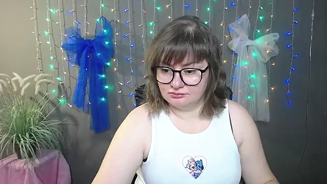 Snapshot of ZannaDreil chatting on 12-05-25, 07:10 ZannaDreil online show from 12-05-25, 07:10