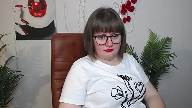Snapshot of ZannaDreil chatting on 05-07-26, 06:35 ZannaDreil online show from 05-07-26, 06:35