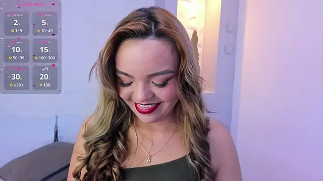 EmilyRouss  online show from 01-24-25, 07:18