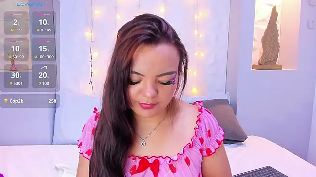 EmilyRouss  online show from 03-14-25, 10:16