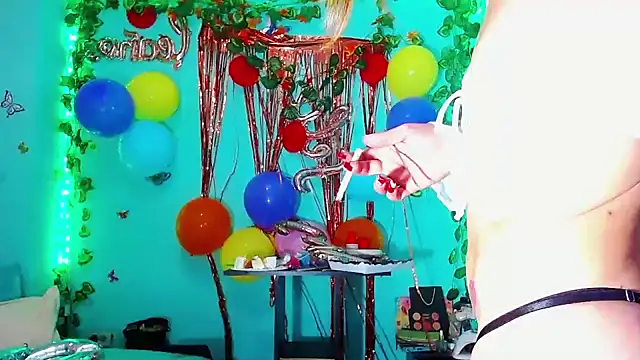 Snapshot of deboraath chatting on 01-12-25, 09:51 deboraath online show from 01-12-25, 09:51