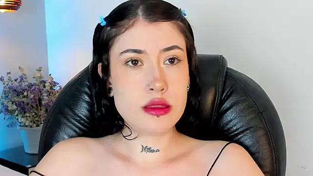 melody suarez online show from 12-19-24, 08:23