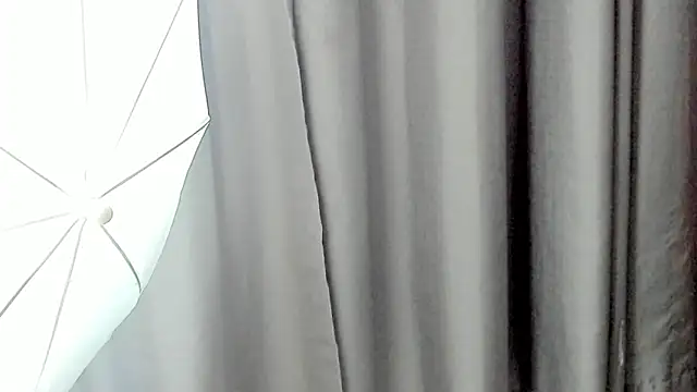 melody suarez online show from 12-28-24, 01:39