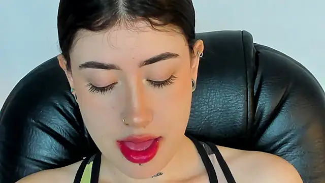 melody suarez online show from 01-26-25, 07:52