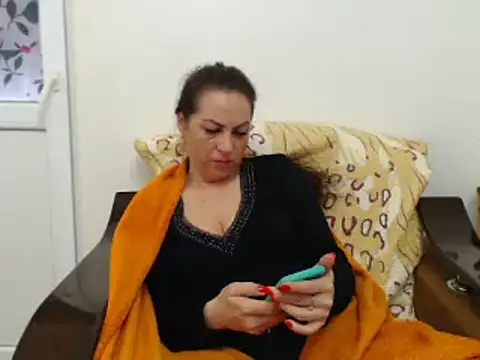 MissElla online show from 03-20-25, 04:40