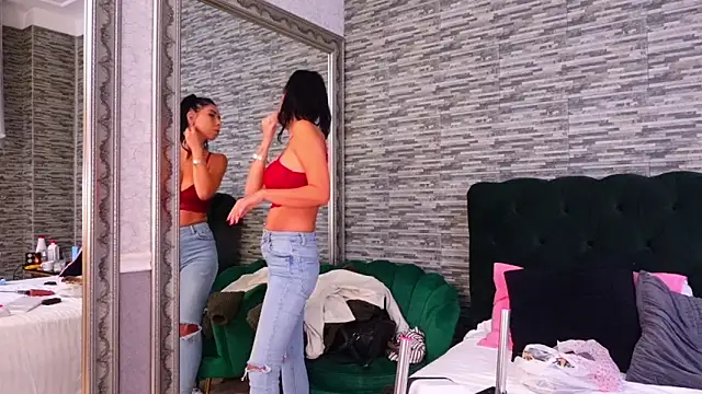 SarraRose online show from 10-04-25, 08:51