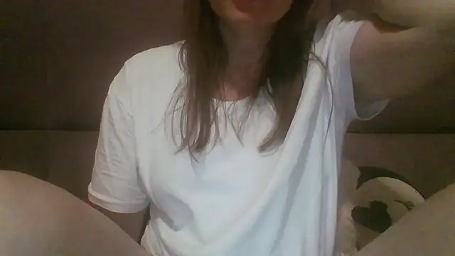 Snapshot of Sladkiegubki chatting on 02-19-25, 09:14 Sladkiegubki online show from 02-19-25, 09:14