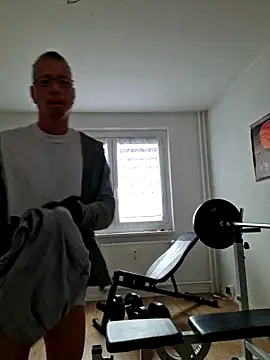 Snapshot of Maiki82 chatting on 03-11-25, 01:12 Maiki82 online show from 03-11-25, 01:12