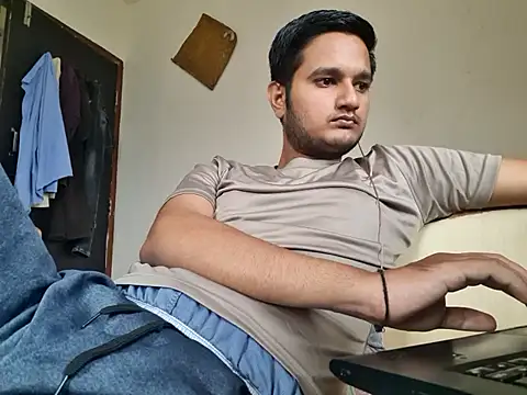 Jonrobinso online show from 10-19-25, 04:46