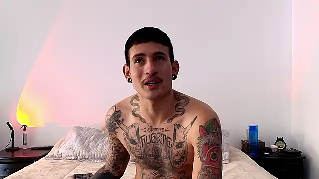 anika lowen02 online show from 12-04-24, 03:21