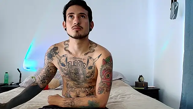 anika lowen02 online show from 01-02-25, 05:07