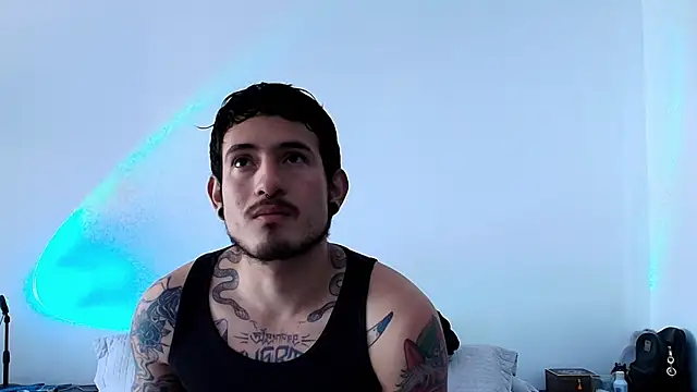 anika lowen02 online show from 01-22-25, 02:46