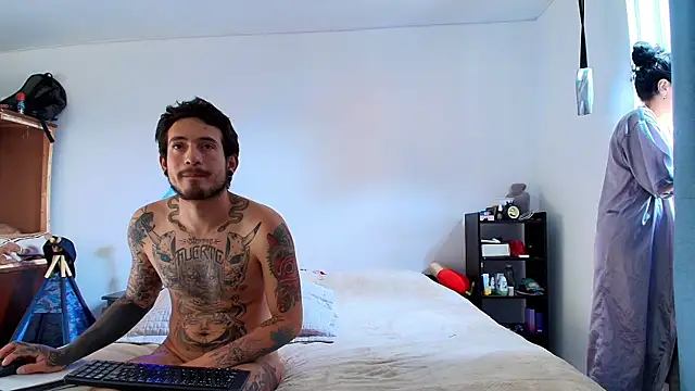 anika lowen02 online show from 02-04-25, 06:06