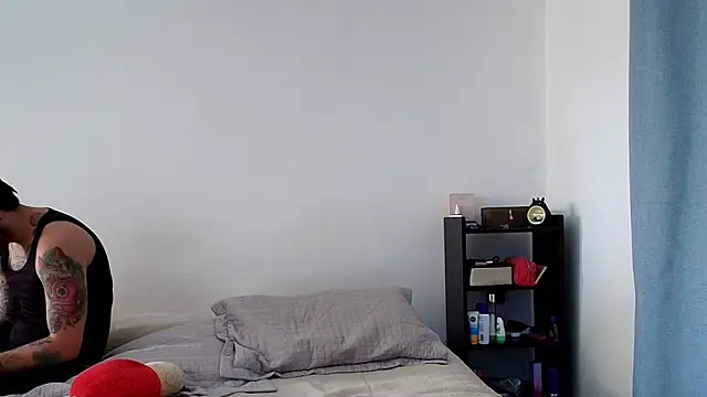 anika lowen02 online show from 02-28-25, 03:15