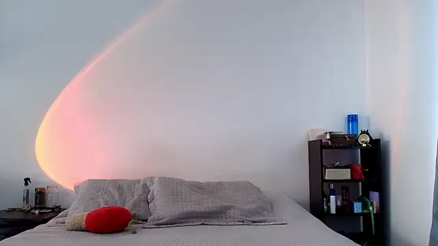 anika lowen02 online show from 03-21-25, 02:29