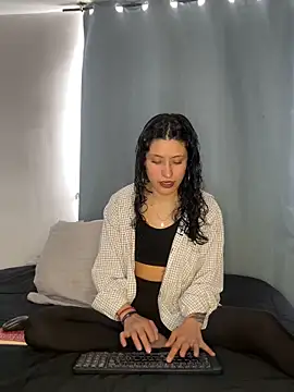 anika lowen02 online show from 10-10-25, 04:06