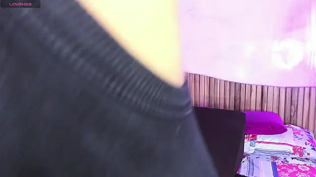 MelaniieRoux online show from 01-13-25, 07:42