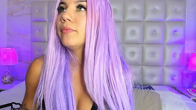 MelaniieRoux online show from 01-31-25, 01:43