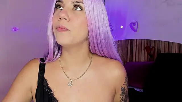 MelaniieRoux online show from 02-12-25, 07:35