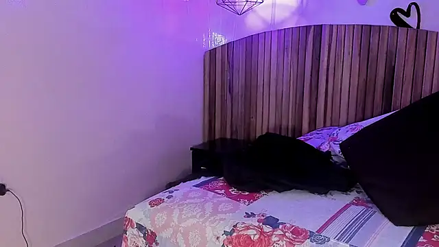 MelaniieRoux online show from 02-19-25, 01:51