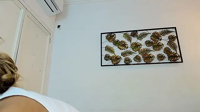 miranda villa online show from 03-16-25, 12:22