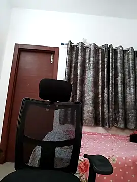 Snapshot of sanaya_baby chatting on 01-17-25, 11:18 sanaya baby online show from 01-17-25, 11:18