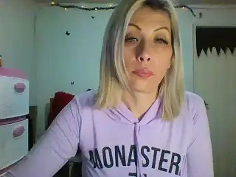 alixia81 online show from 01-08-25, 09:32