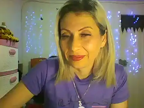 alixia81 online show from 02-14-25, 06:56