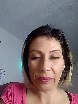 alixia81 online show from 09-11-25, 11:38