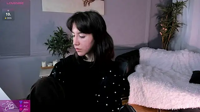 Belle Via online show from 02-27-25, 05:13