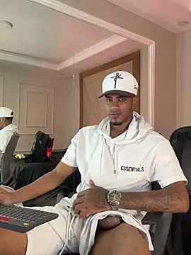 AaronCruz  online show from 03-18-26, 10:46