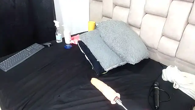 Roxy-Smith online show from 01-31-25, 03:41