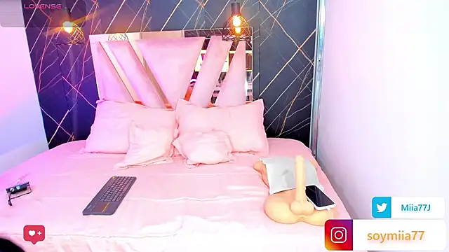 Miia77  online show from 03-09-26, 02:26