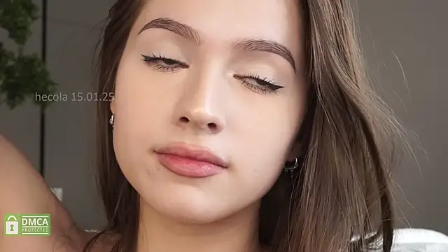 Snapshot of hecola chatting on 01-15-25, 05:26 hecola online show from 01-15-25, 05:26