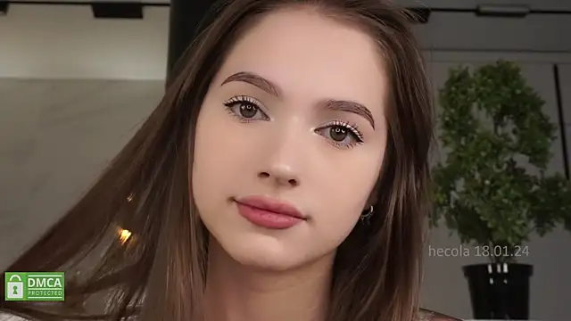 Snapshot of hecola chatting on 01-18-25, 12:26 hecola online show from 01-18-25, 12:26