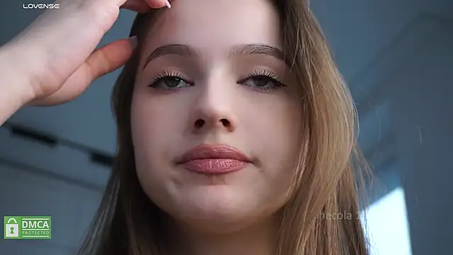 Snapshot of hecola chatting on 03-15-25, 11:19 hecola online show from 03-15-25, 11:19