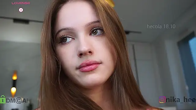 Snapshot of hecola chatting on 10-18-25, 12:50 hecola online show from 10-18-25, 12:50