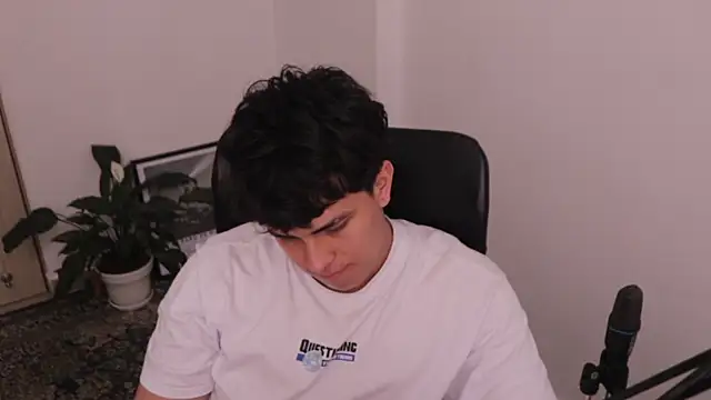 Tony Hoffa online show from 04-05-26, 10:07