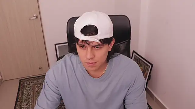 Tony Hoffa online show from 04-25-26, 05:43